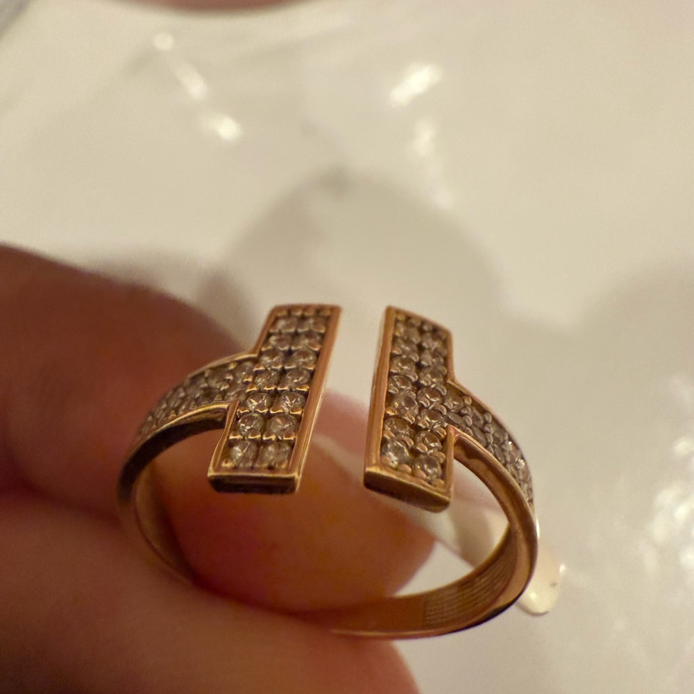 14k Solid Gold Ring - image 2